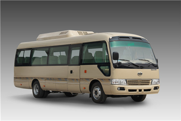 南京金龙NJL6806BEV4客车（纯电动24-31座）