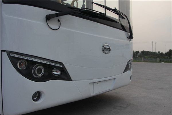 南京金龙NJL6859BEV6公交车（纯电动10-28座）