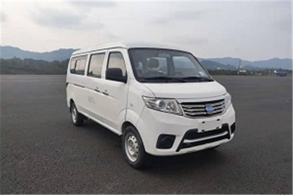 南京金龙NJL6450EV多用途乘用车（纯电动7-8座）